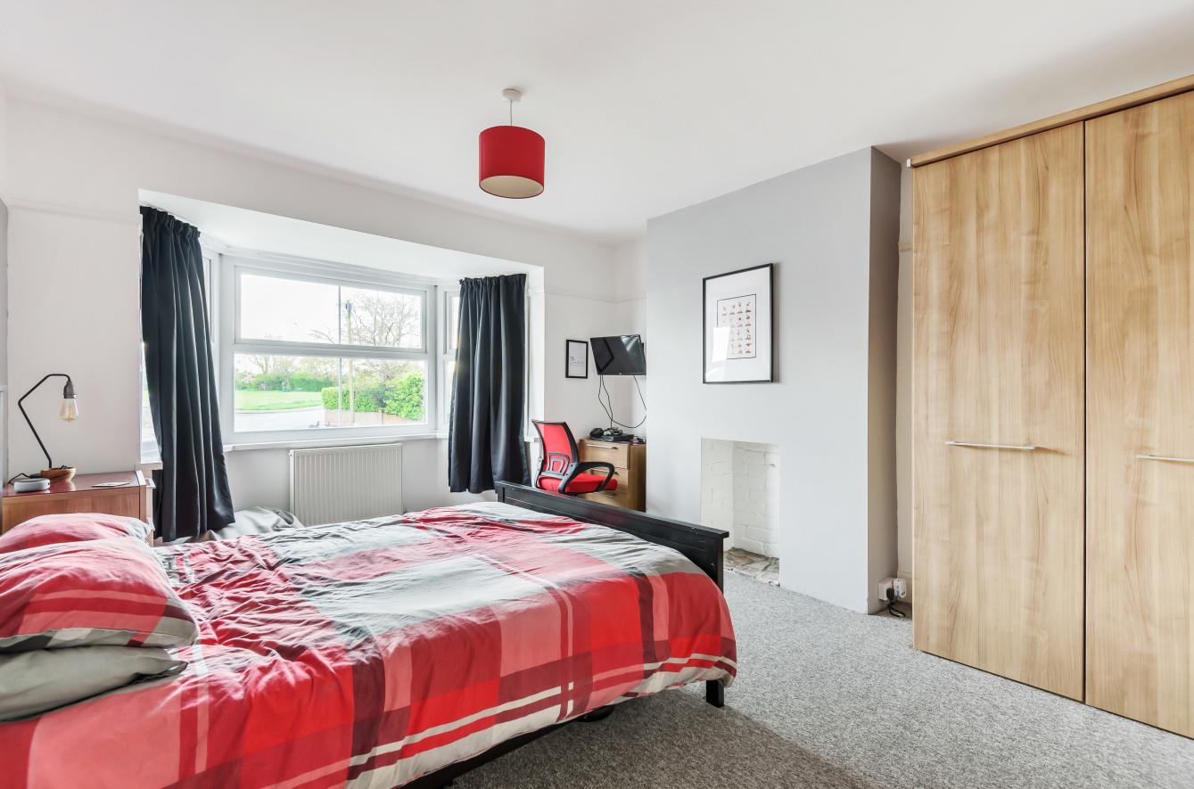 Newton Road, Newton, Swansea, SA3 4UD